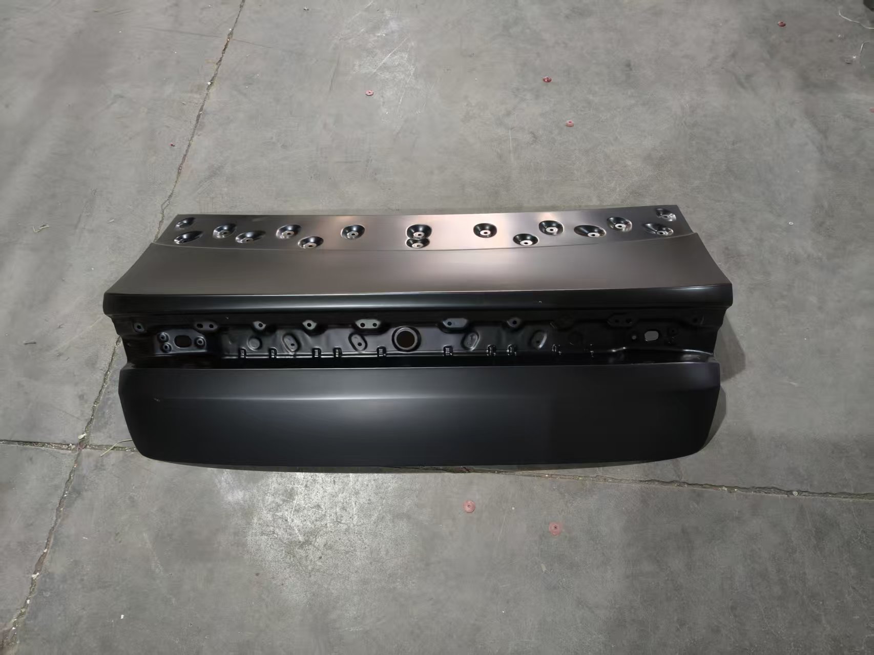 KIA K4 24 stalen kofferdeksel