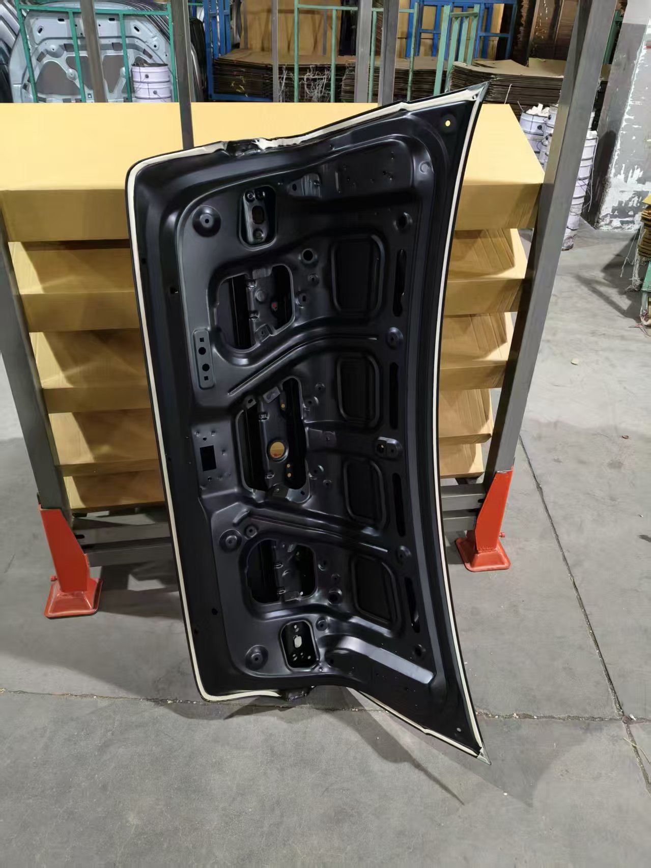 KIA K4 24 stalen kofferdeksel